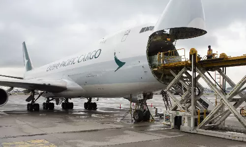 Cathay Pacific 2021 cargo revenue up 32% on better yields