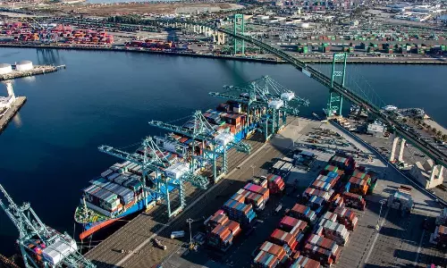 Los Angeles Port handled record 2.6mn TEUs in Q12022 Los Angeles Port handled record 2.6mn TEUs in Q12022