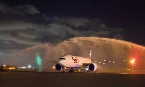 FedEx Express expanded its current service through Johannesburg with a regular scheduled service to Nairobi FedEx Express expanded its current service through Johannesburg with a regular scheduled service to Nairobi