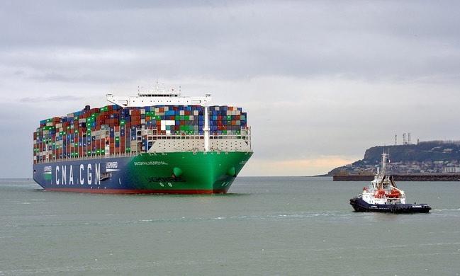 CMA CGM Q3 revenue up 30%, outlook uncertain