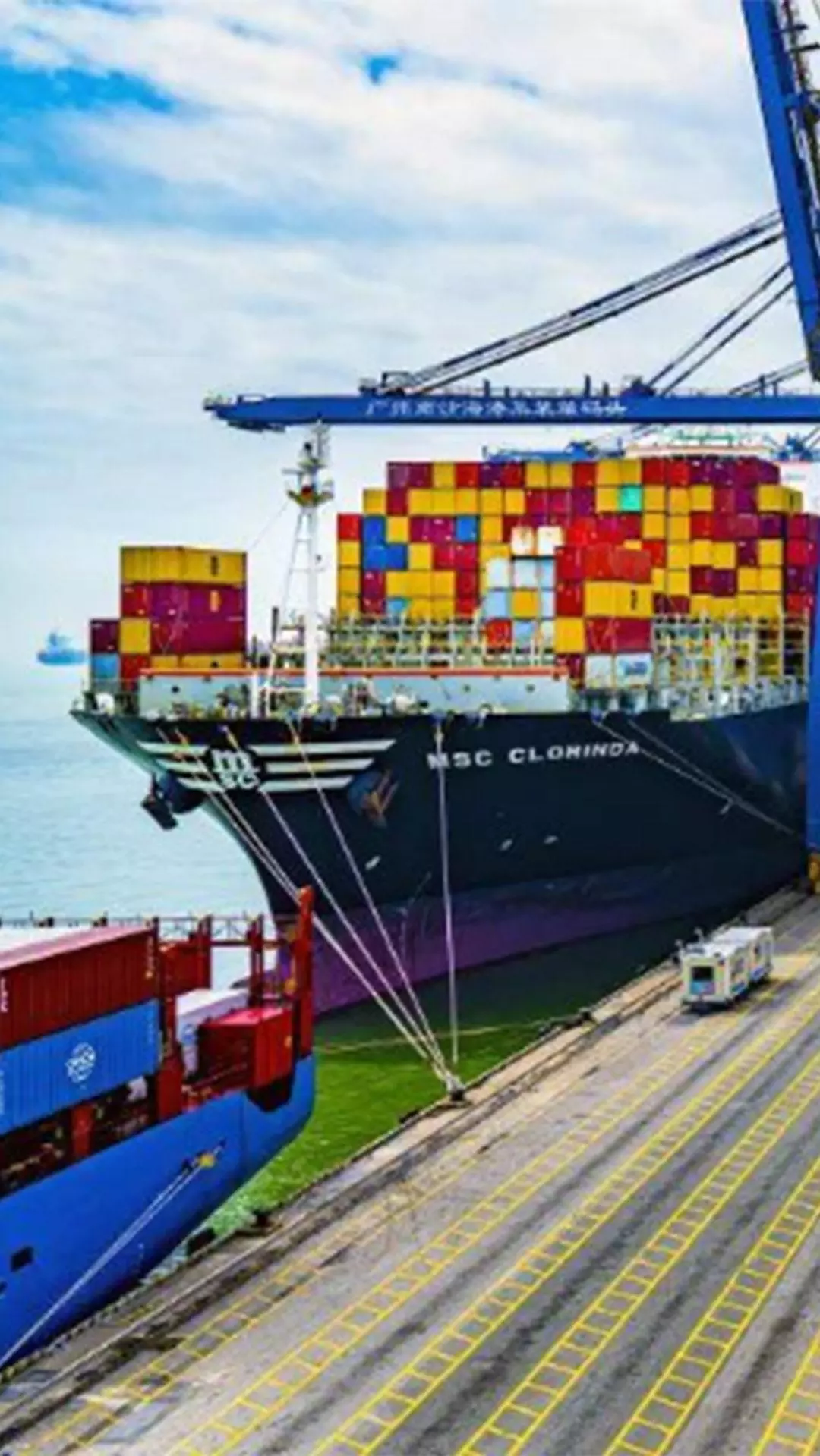 Xeneta Shipping Index drops 13%, sharpest MoM drop