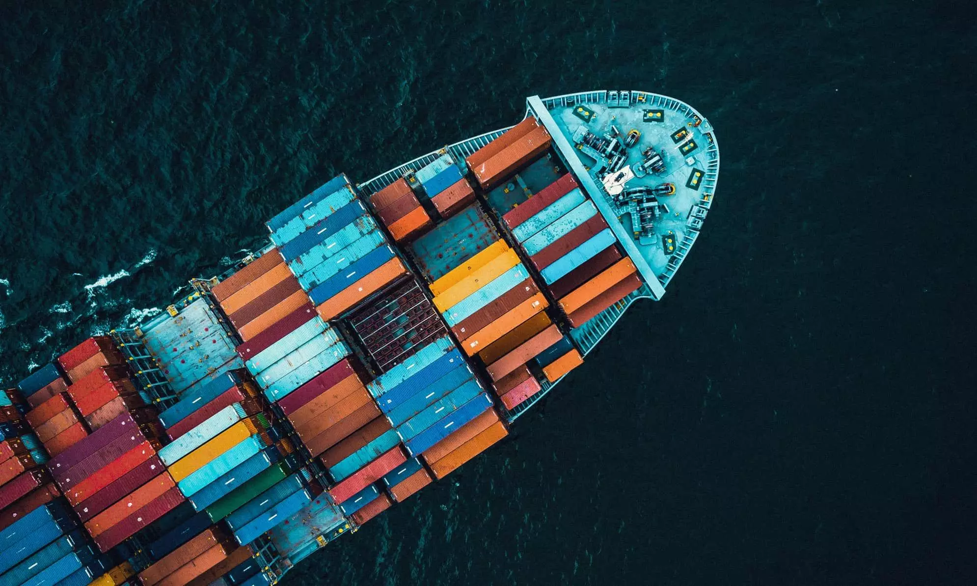 Maersk to pioneer conversion to methanol dual-fuel engine Maersk to pioneer conversion to methanol dual-fuel engine