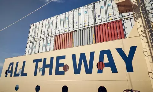 Maersk signs deal with Starlink for ocean fleet Maersk signs deal with Starlink for ocean fleet