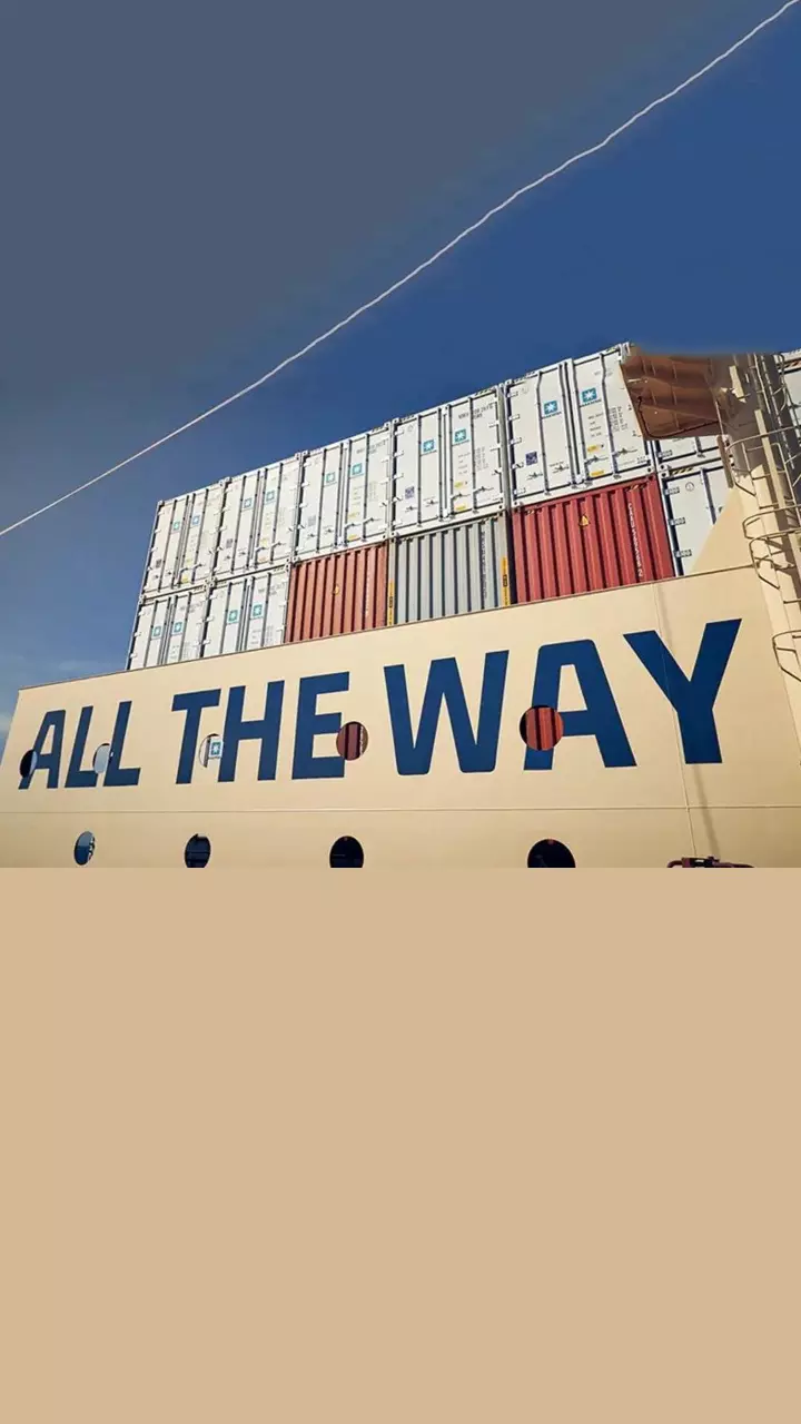 Maersk signs deal with Starlink for ocean fleet