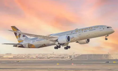 Etihad 2023 cargo revenue down 38% Etihad 2023 cargo revenue down 38%