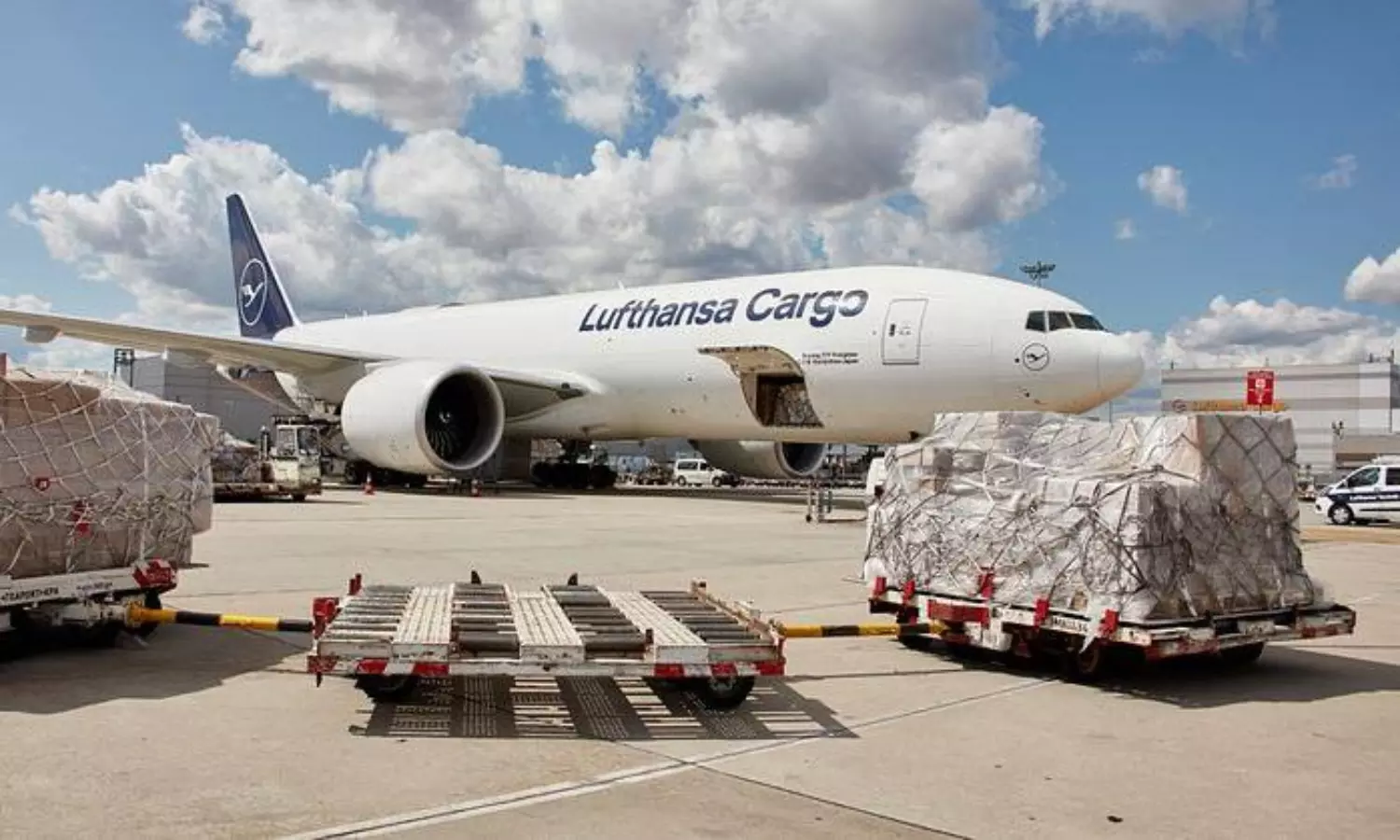 Lufthansa Cargo starts developing VR training for loading supervisors Lufthansa Cargo starts developing VR training for loading supervisors