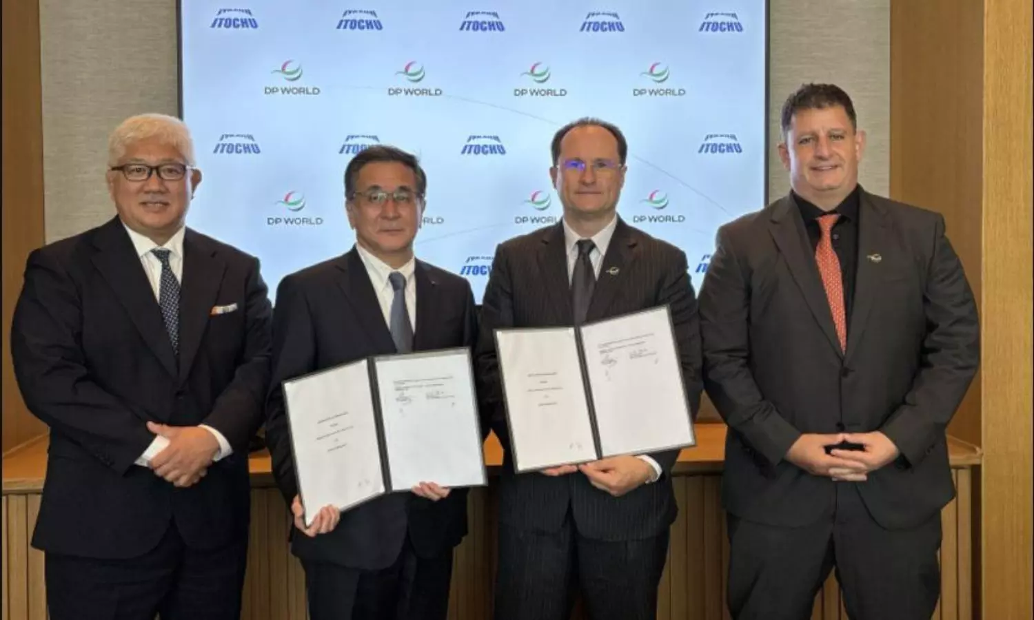Itochu and DP World sign MoU to expand logistics in sub-Saharan Africa Itochu and DP World sign MoU to expand logistics in sub-Saharan Africa