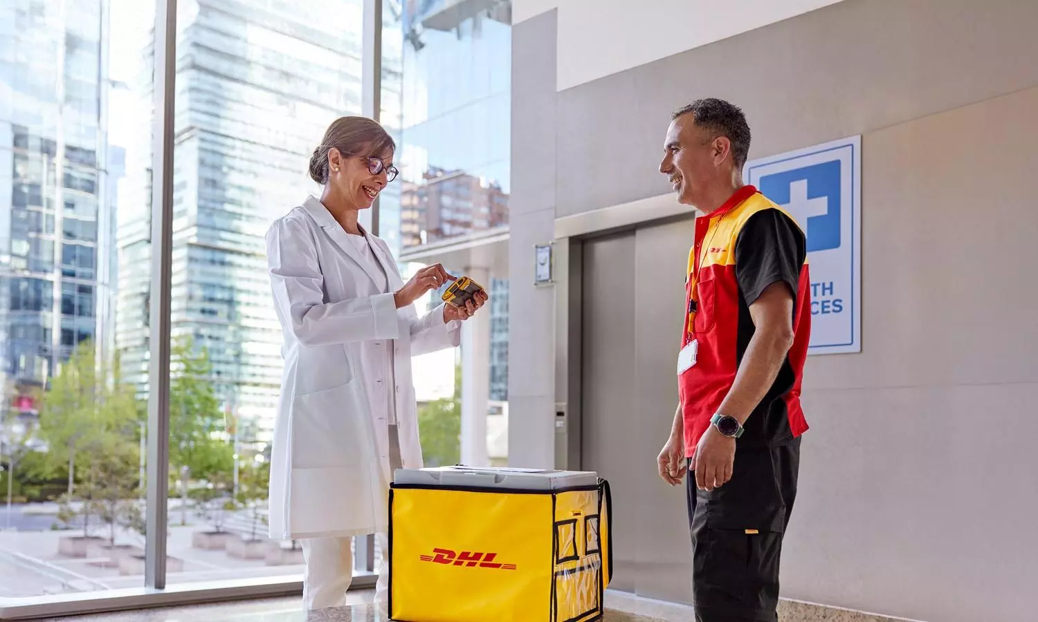 How is DHL supporting clinical logistics in a global supply chain? How is DHL supporting clinical logistics in a global supply chain?