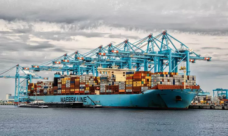 Drewry World Container Index drops 11%; Maersk to stay off Red Sea