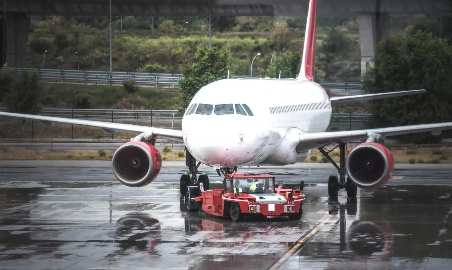 Aid plane crashes in South Sudan, 3 crew members dies