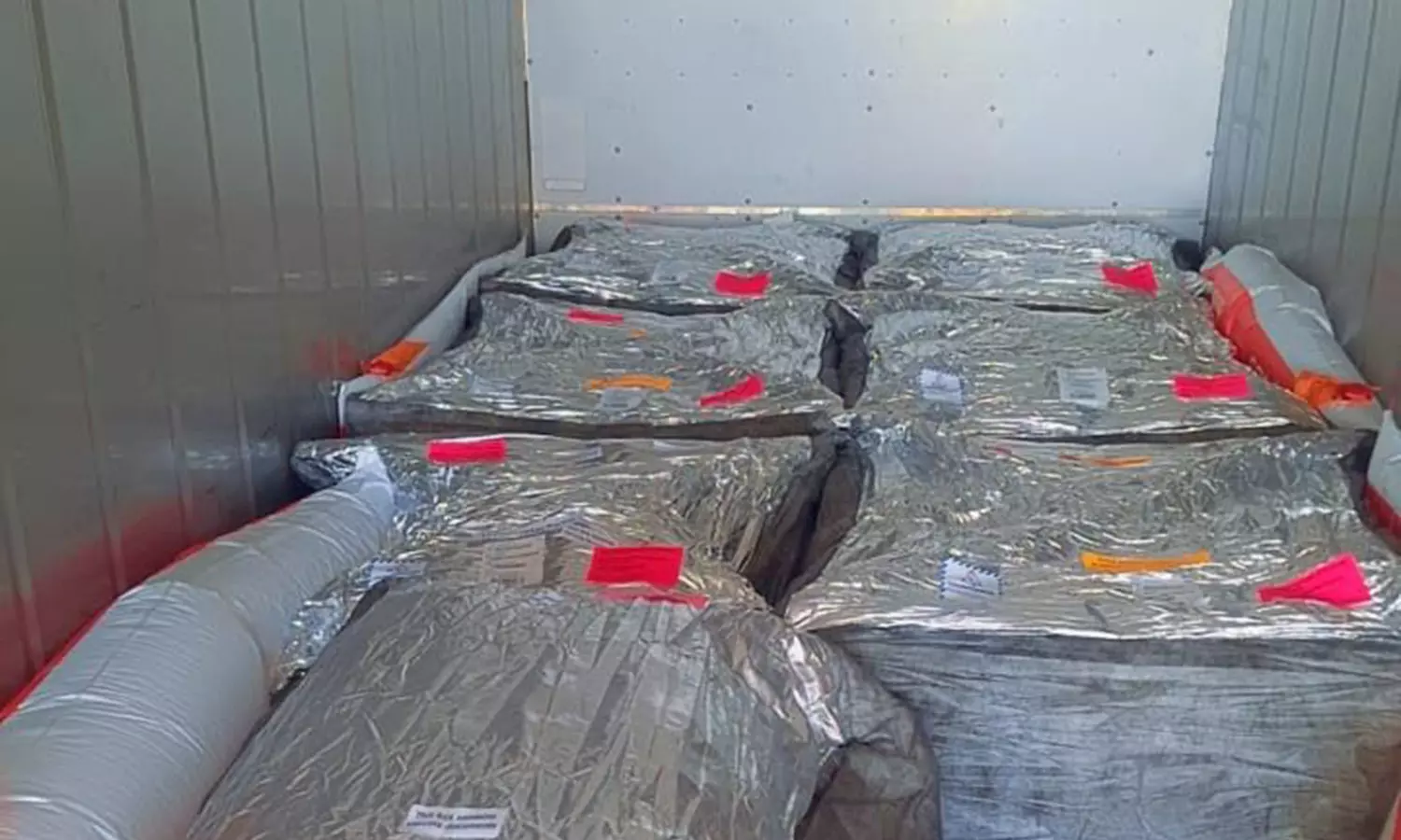 UNICEF delivers over 1 million vaccines to Senegal via sea freight