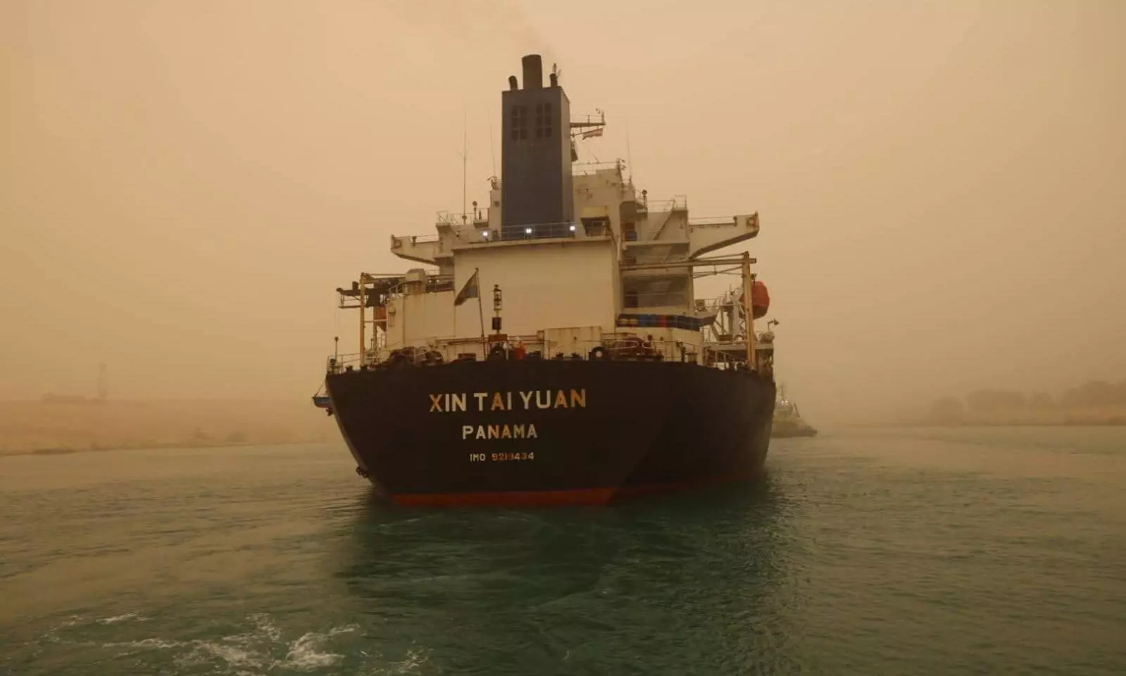 Suez Canal refloats grounded bulk carrier after rudder failure Suez Canal refloats grounded bulk carrier after rudder failure