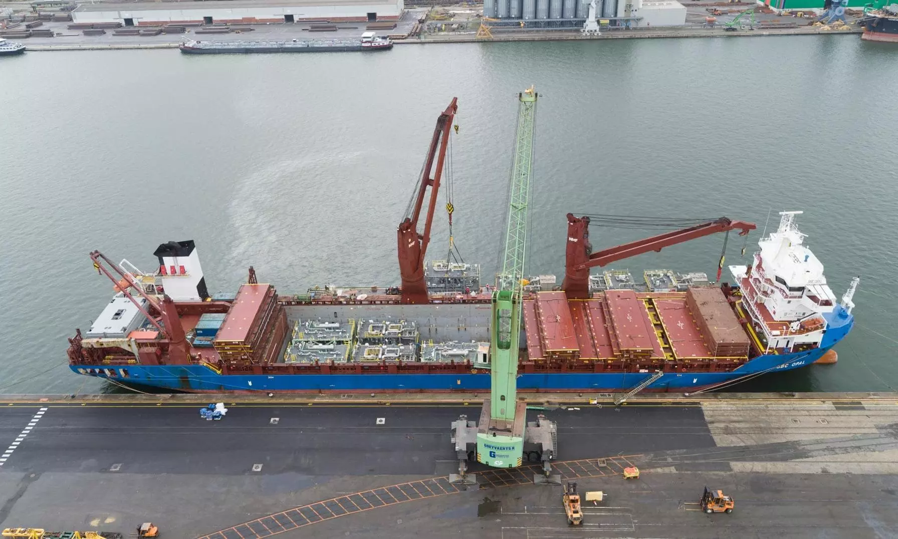 Deugro delivers massive INEOS cargo from Oman to Belgium