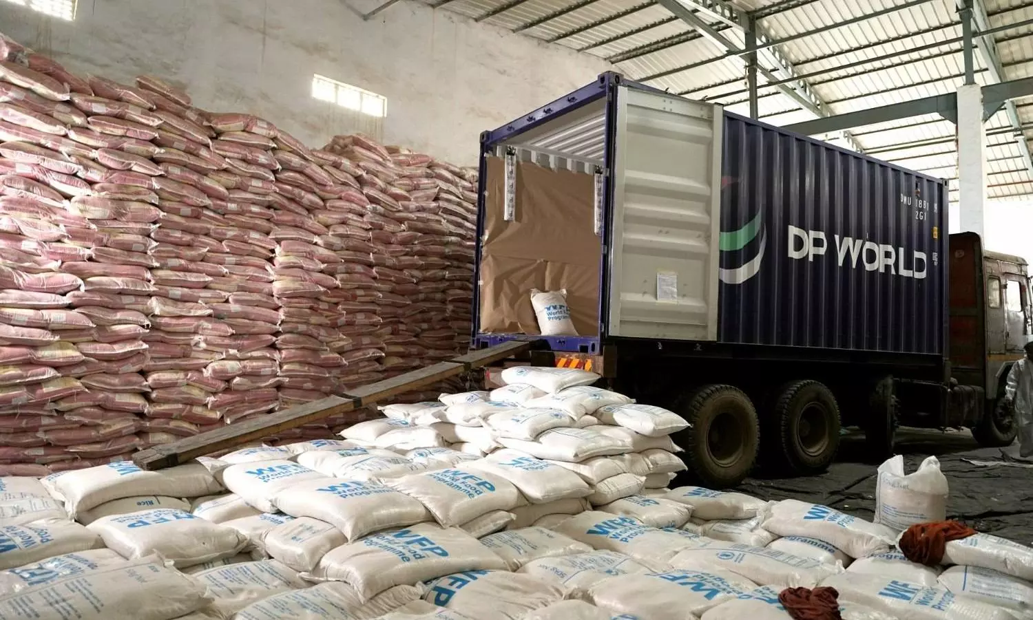 DP World ships 5,000 tonnes of rice for WFP in Africa