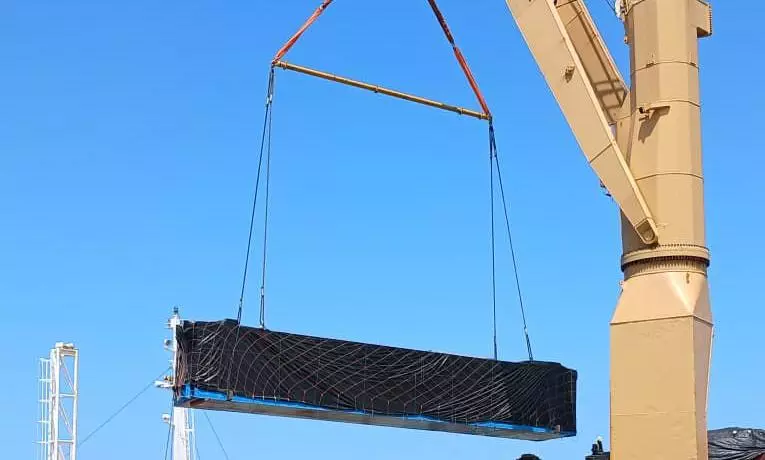 AGL handles cargo weighing up to 83 tonnes in Zanzibar AGL handles cargo weighing up to 83 tonnes in Zanzibar