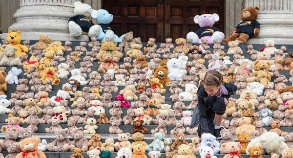 700 teddy bears arrives in Africa as Christmas gift for refugee children 700 teddy bears arrives in Africa as Christmas gift for refugee children