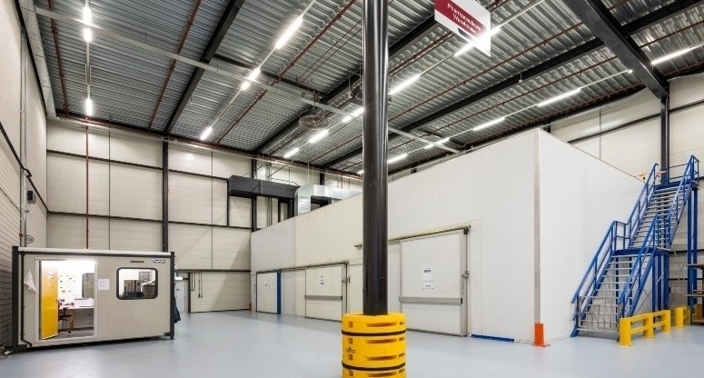 The new CEVA Logistics’ solution requires investment in temperature-controlled facilities around the world. The new CEVA Logistics’ solution requires investment in temperature-controlled facilities around the world.
