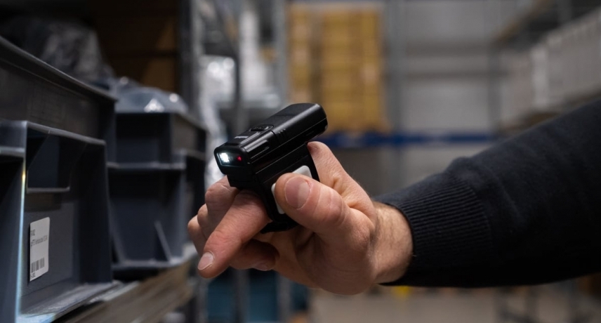 RS60 ring scanner is the second in the newly introduced wearable line from Handheld following the SP500X ScanPrinter. RS60 ring scanner is the second in the newly introduced wearable line from Handheld following the SP500X ScanPrinter.