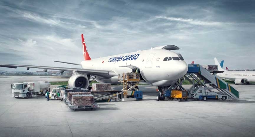 The airline adheres to the principle of confidentiality in all feedback, and resolves any and all requests rapidly. The airline adheres to the principle of confidentiality in all feedback, and resolves any and all requests rapidly.